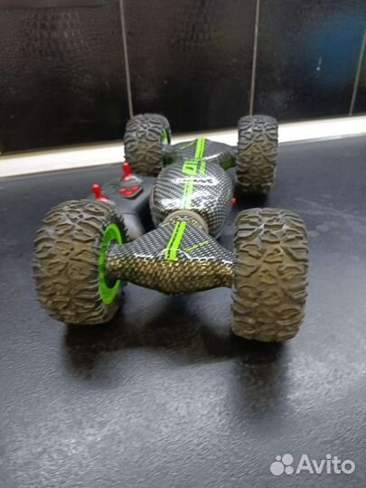 Машинка перевертыш на радиоуправлении