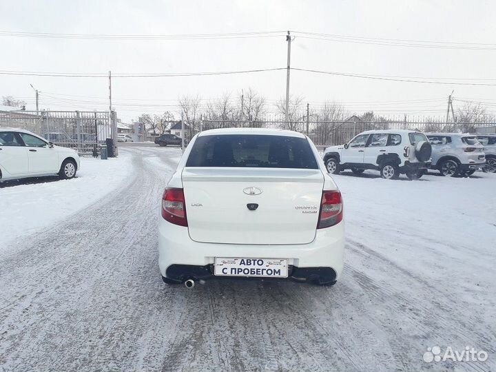 LADA Granta 1.6 МТ, 2015, 131 100 км