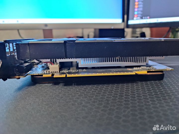 KFA2 GeForce GTX 1650 EX 1-Click OC