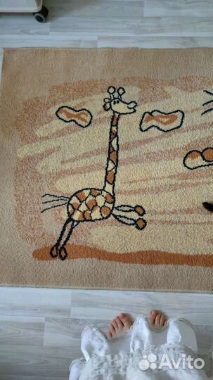 Ковер детский свежий из химчистки