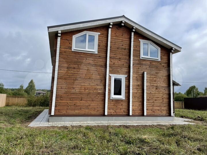 Дом 180 м² на участке 15 сот.