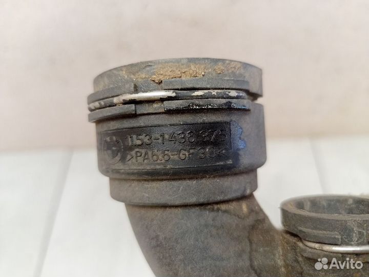 Патрубок системы охлаждения