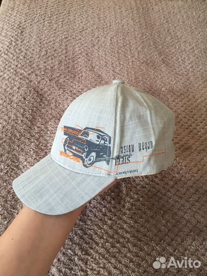 Бейсболка новая