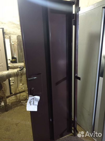 Дверь металлическая