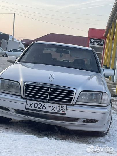 Сиденья w 202