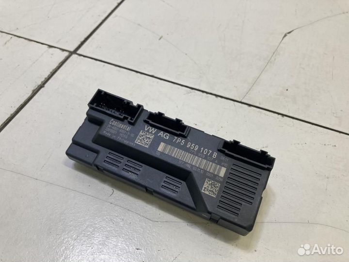 Блок управления открывания багажника Porsche Cayen