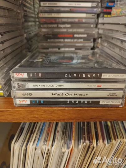 Коллекция CD дисков Beatles, Kiss, Alice Cooper