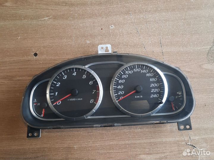 Панель приборов Mazda 6