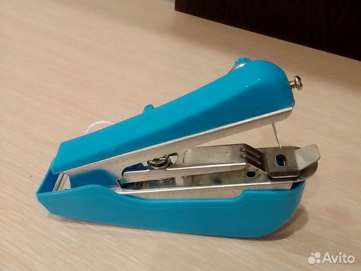 Мини швейная машинка