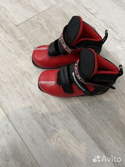 Лыжные ботинки