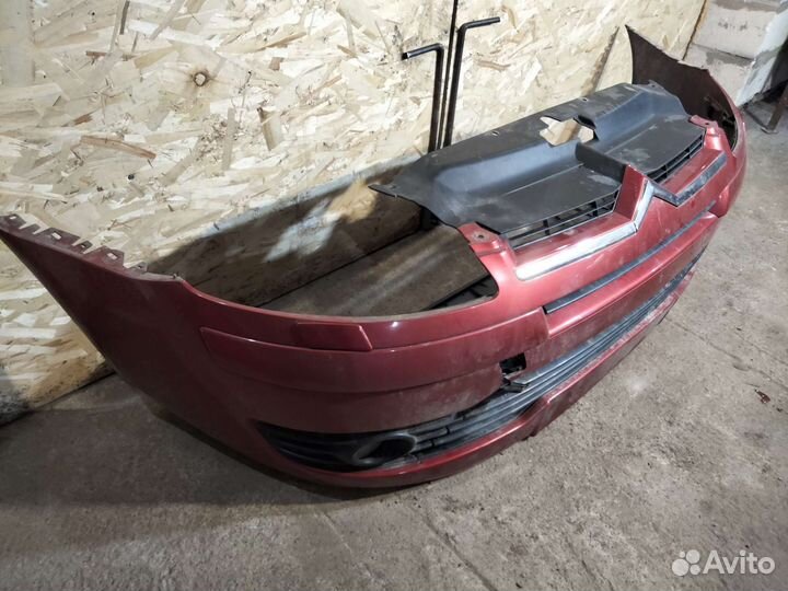 Передний бампер Citroen C4