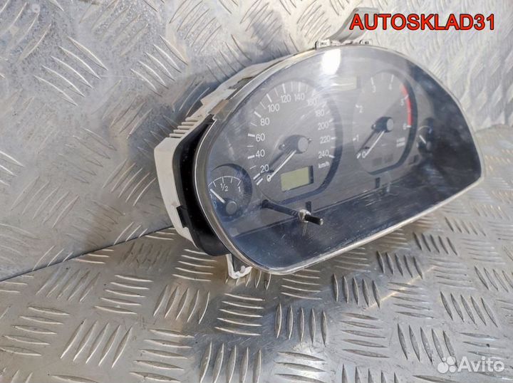 Панель приборов Mitsubishi Carisma MR480266