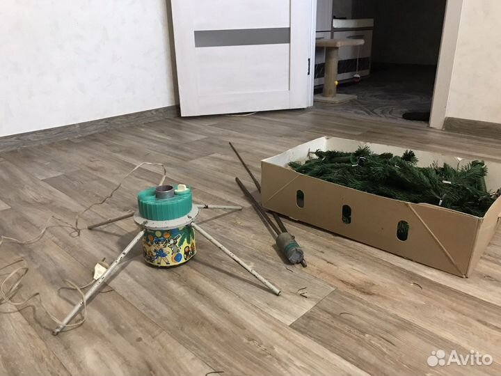 Ель искуственная с подставкой СССР