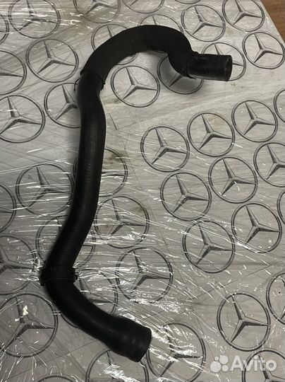 Патрубок системы охлаждения Mercedes w203 w209
