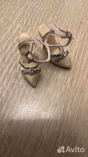 Integrity toys fashion royalty nu face