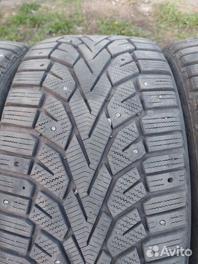 Gislaved NordFrost 100 245/40 R18 97T