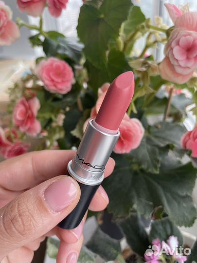 Нюд Оригинал помада MAC Tres Blasé, Velvet Teddy