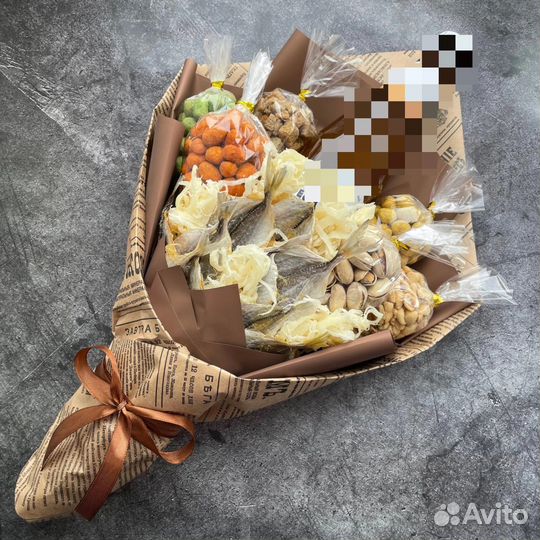 Съедобный букет для мужчин со снеками