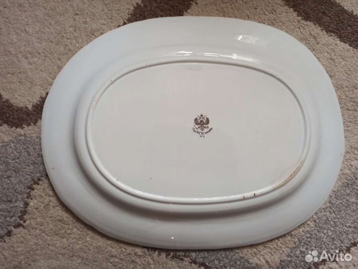 Блюдо фарфоровое старинное Т- ва М.С. Кузнецова