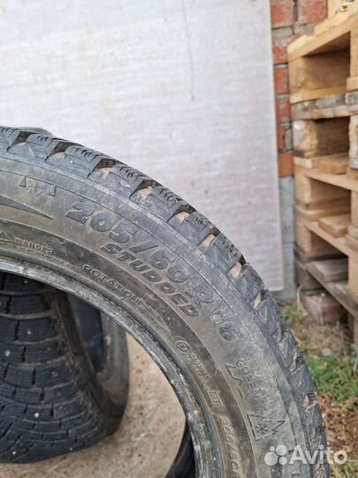 Michelin X-Ice North 2 205/60 R16