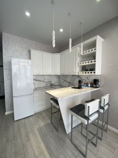 2-к. квартира, 43 м², 9/9 эт.