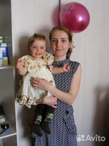 Няня, помощница по уходу