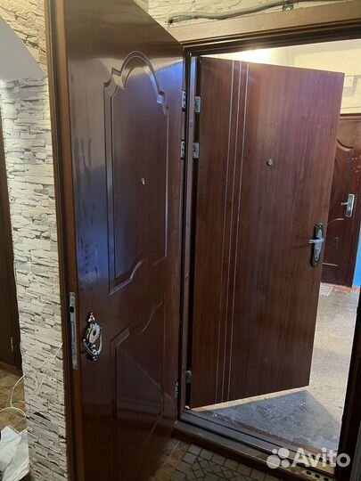 Дверь входная металлическая