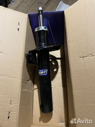 Передние стойки volkswagen passat b6