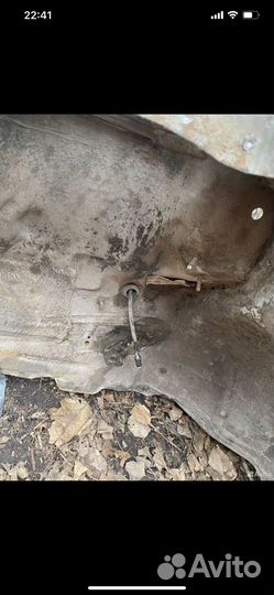 Передняя левая четверть hyundai ix35