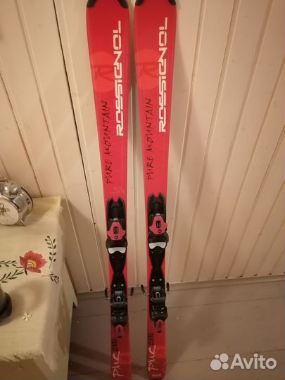 Горные лыжи женские rossiginol, палки и ботинки