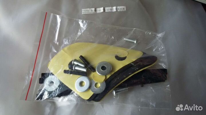 Спойлер Toyota Land Cruiser 100 VX