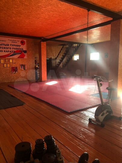 Дом 323 м² на участке 21 сот.