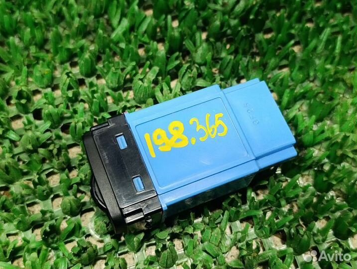 Регулятор корректора фар Mitsubishi Pajero Sport