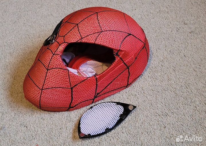 Маска человека паука