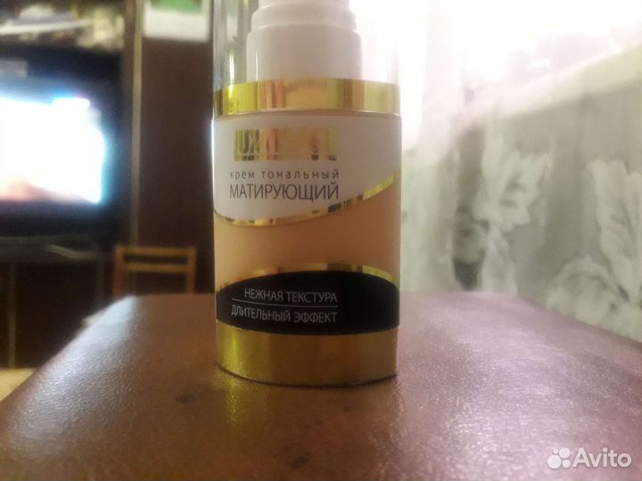 Тональный крем матирующий 02 тон