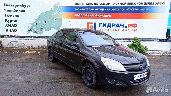 Воздуховод Opel Astra H 55351926