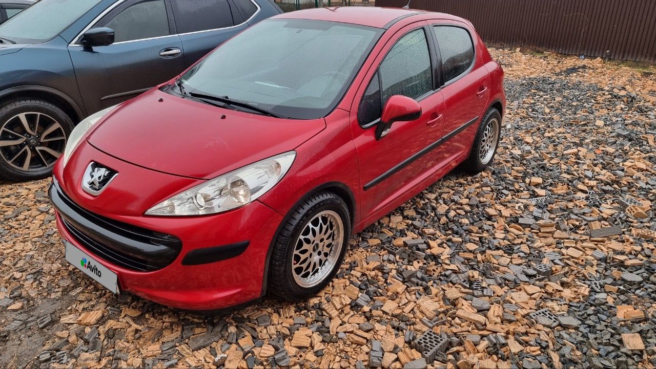 Peugeot 207: фото владельца