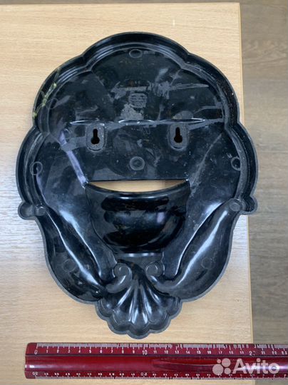 Кашпо для цветов настенное карболит