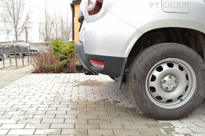 Фаркоп для Рено Дастер 2021- с нерж накладкой