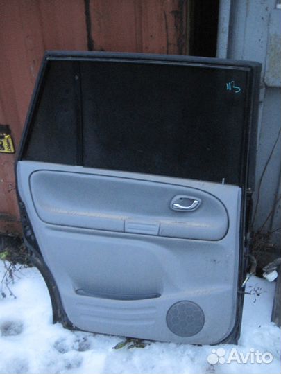 Suzuki Grand Vitara XL-7 дверь задняя левая