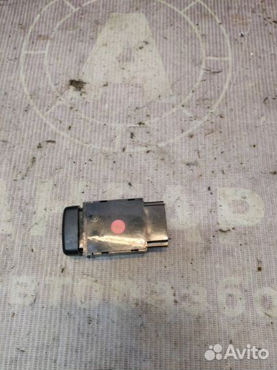 Кнопка Mitsubishi Outlander Xl CW6W 6B31 2008