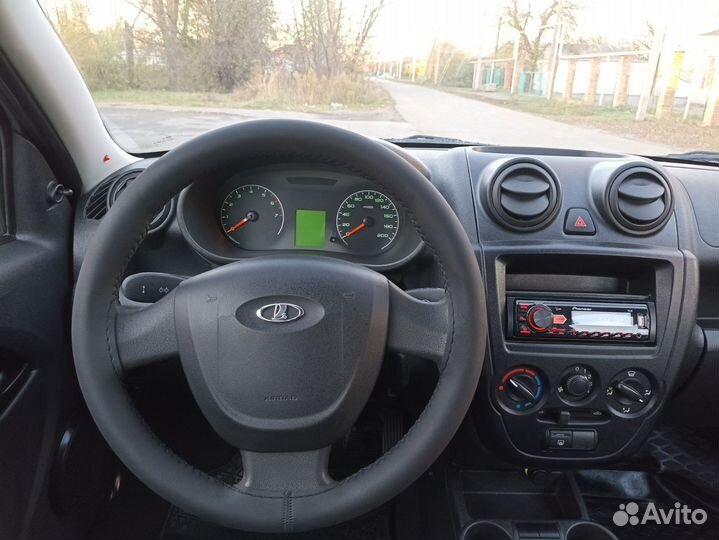 LADA Granta 1.6 МТ, 2015, 131 540 км