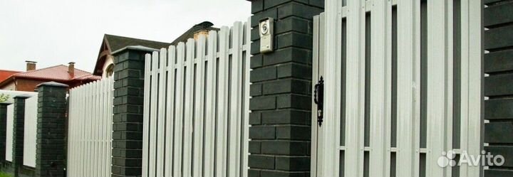 Металлический евроштакетник