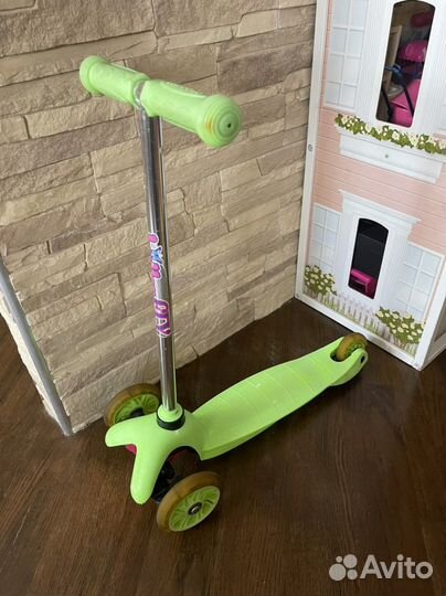 Детский самокат (scooter)