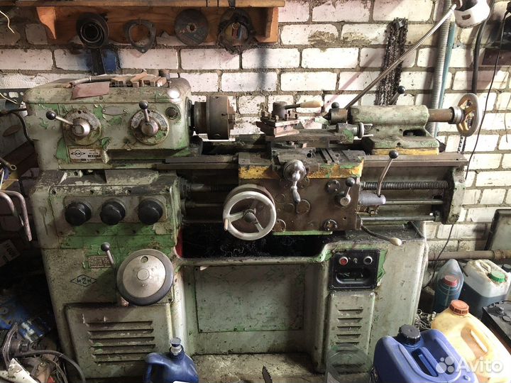 Токарный станок по металлу