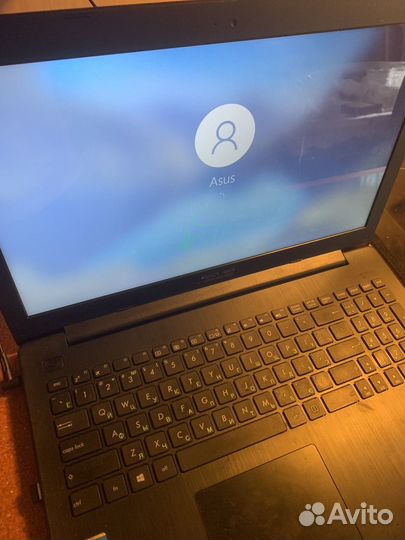 Ноутбук asus x553m
