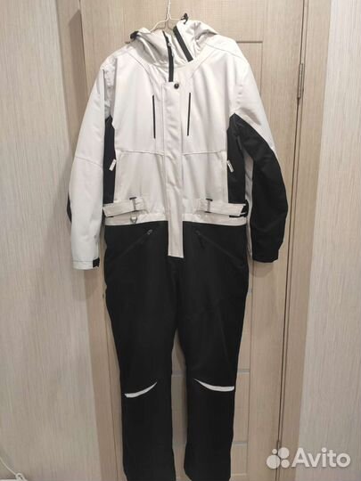 Горнолыжный сноубордический костюм