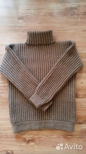 Свитер