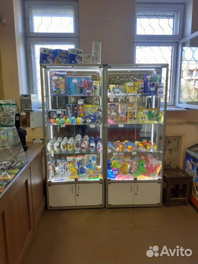 Витрины стеклянные