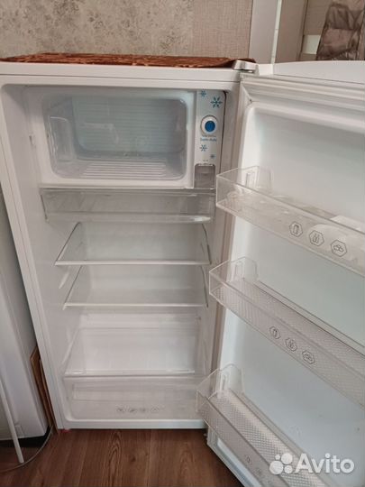 Холодильник бу маленький dexp